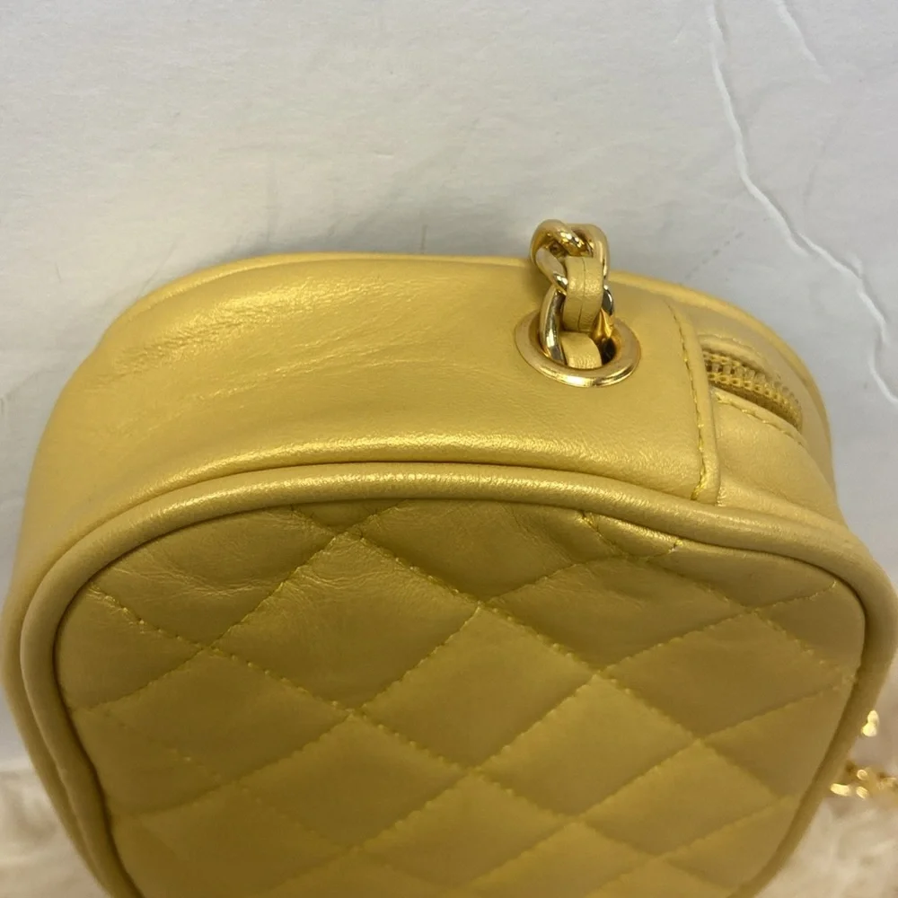 ❤️MODA INT’L SMALL CROSSBODY GOLD PURSE💕 - Picture 5 of 6